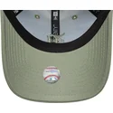 grune-verstellbare-curved-cap-fur-damen-mit-grunem-logo-9twenty-linen-von-detroit-tigers-mlb-von-new-era