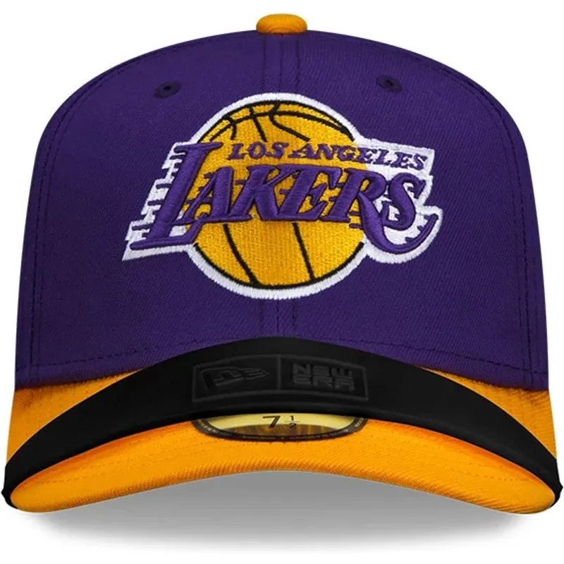 kurva-skarmar-svart-av-new-era