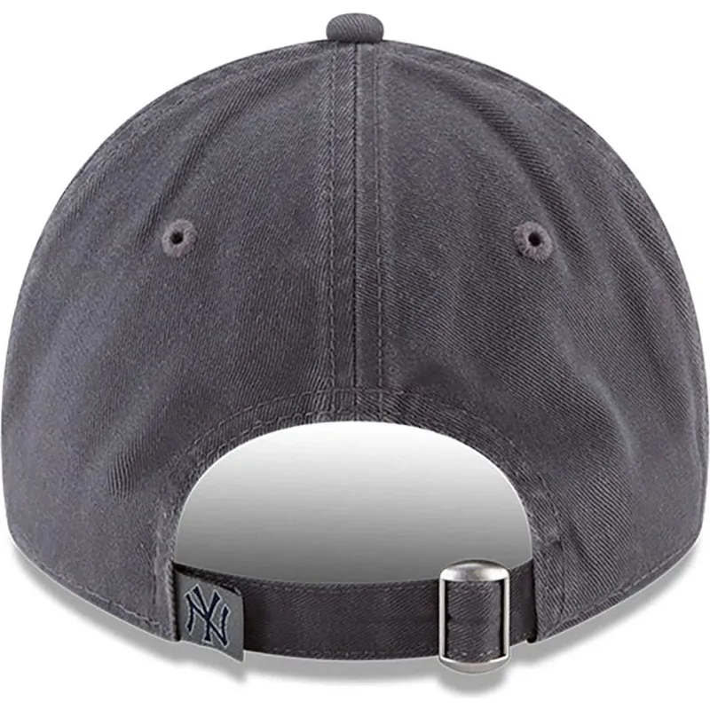 graue-verstellbare-curved-cap-mit-blauem-logo-9twenty-core-classics-der-new-york-yankees-mlb-von-new-era