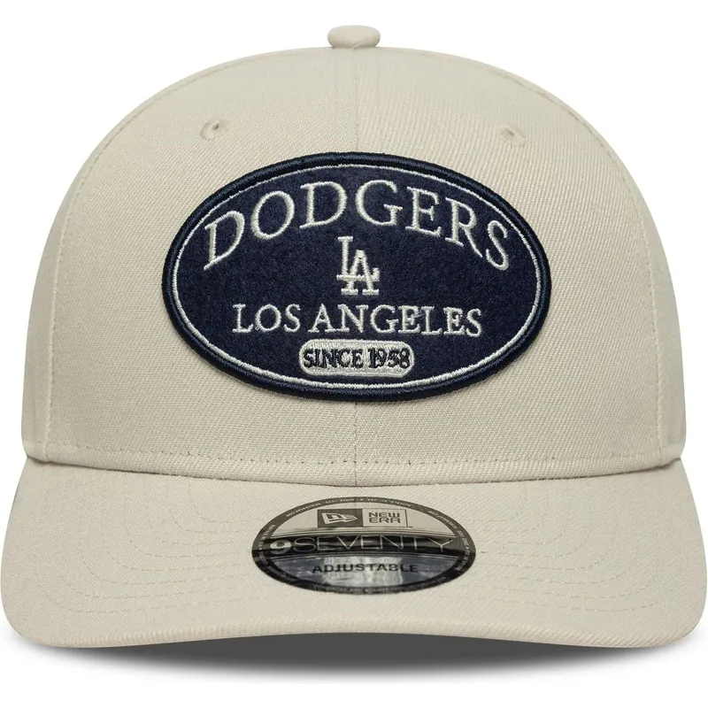 beige-gebogene-snapback-kappe-9seventy-stretch-snap-patch-der-los-angeles-dodgers-mlb-von-new-era