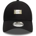 schwarze-verstellbare-9forty-curve-cap-badge-von-new-era