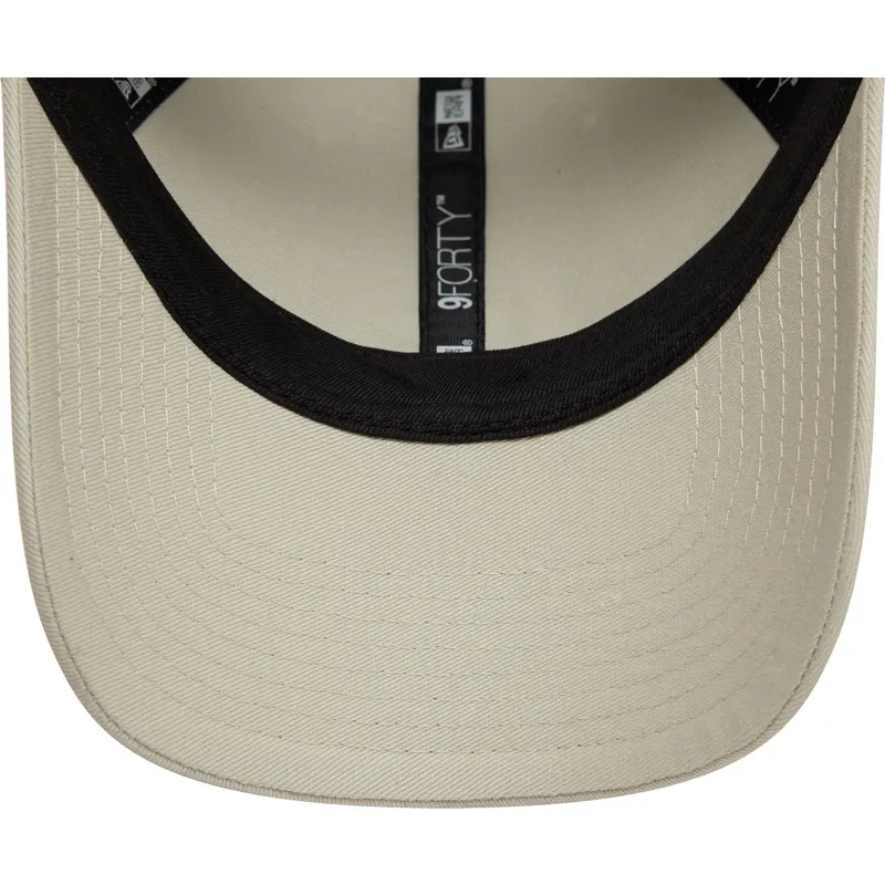 cap-izliekta-beige-adjustable-strap-9forty-no-new-era