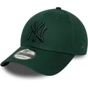 gorra-curva-verde-ajustable-con-logo-verde-9forty-league-essential-de-new-york-yankees-mlb-de-new-era