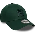gorra-curva-verde-ajustable-con-logo-verde-9forty-league-essential-de-new-york-yankees-mlb-de-new-era