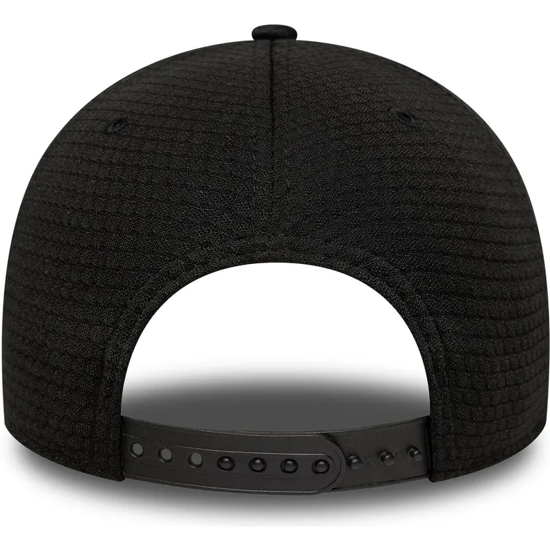 cap-izliekta-black-snapback-9forty-flawless-mesh-no-new-york-yankees-mlb-no-new-era