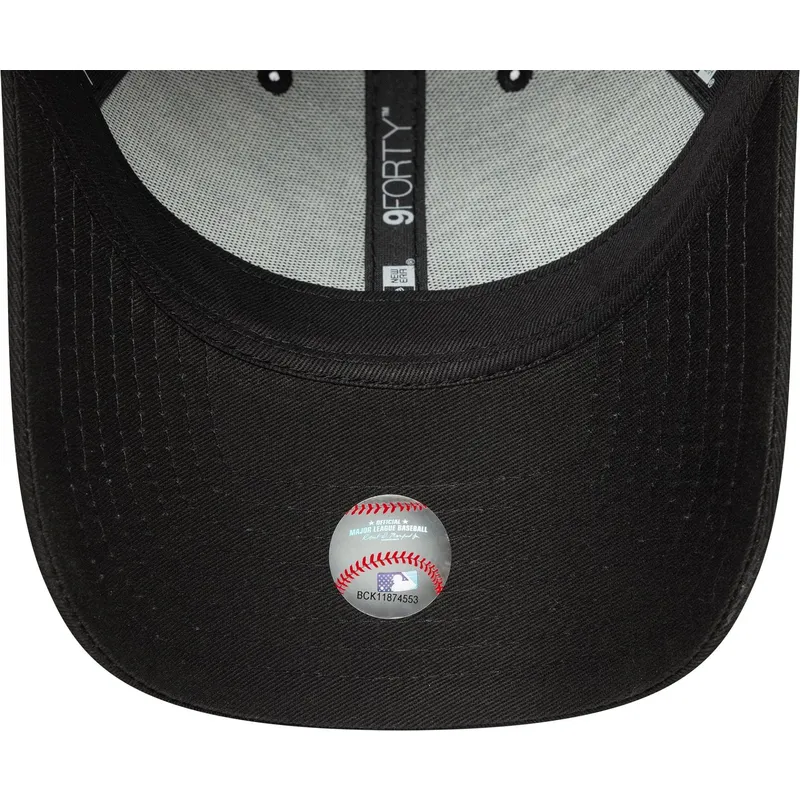 cepur-izliekta-melns-regulejams-9forty-icon-no-new-york-yankees-mlb-no-new-era