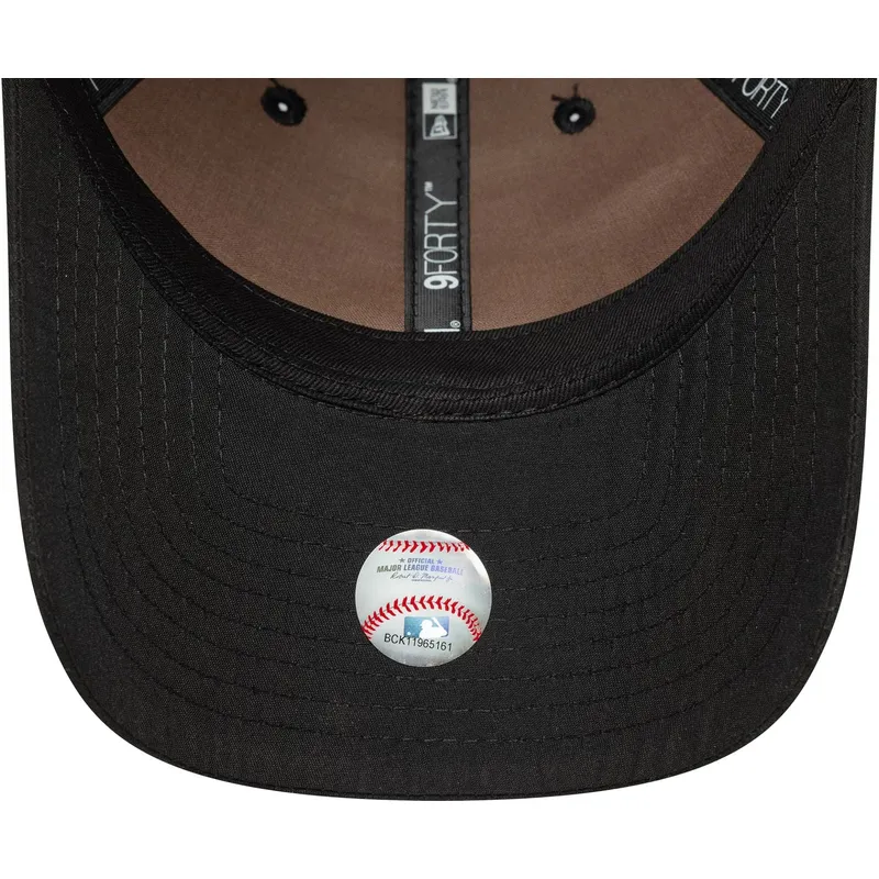 cepur-izliekta-melns-regulejams-9forty-tonal-flawless-no-new-york-yankees-mlb-no-new-era