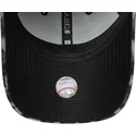 schwarze-verstellbare-damenkappe-9forty-cosy-animal-los-angeles-dodgers-mlb-von-new-era