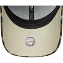 verstellbare-damenkappe-mit-gebogenem-schirm-im-leopardenmuster-9forty-cosy-animal-der-new-york-yankees-mlb-von-new-era