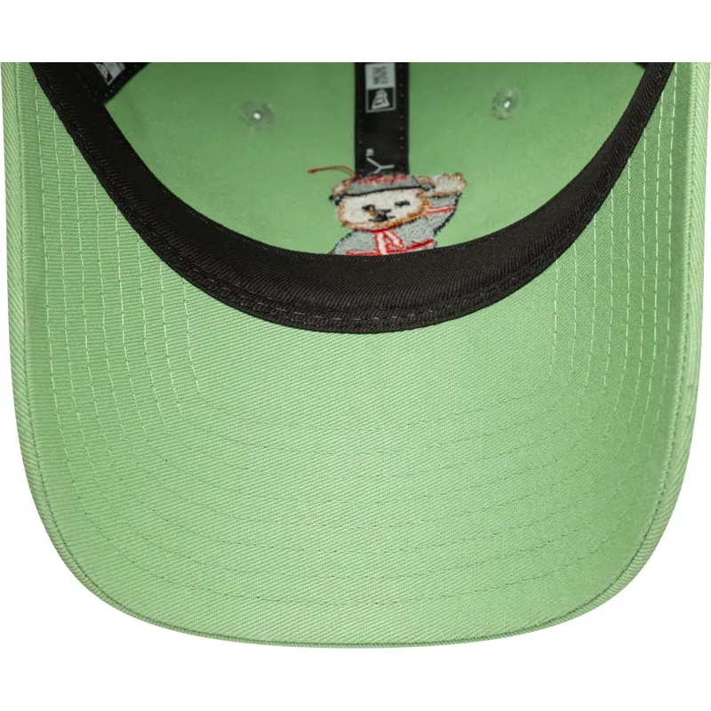 ljusgron-bojd-justerbar-damkeps-9twenty-bear-ac-milan-serie-a-fran-new-era