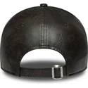 czarna-zakrzywiona-czapka-z-daszkiem-regulowana-dla-kobiet-z-czarnym-logo-9twenty-tonal-new-york-yankees-mlb-od-new-era