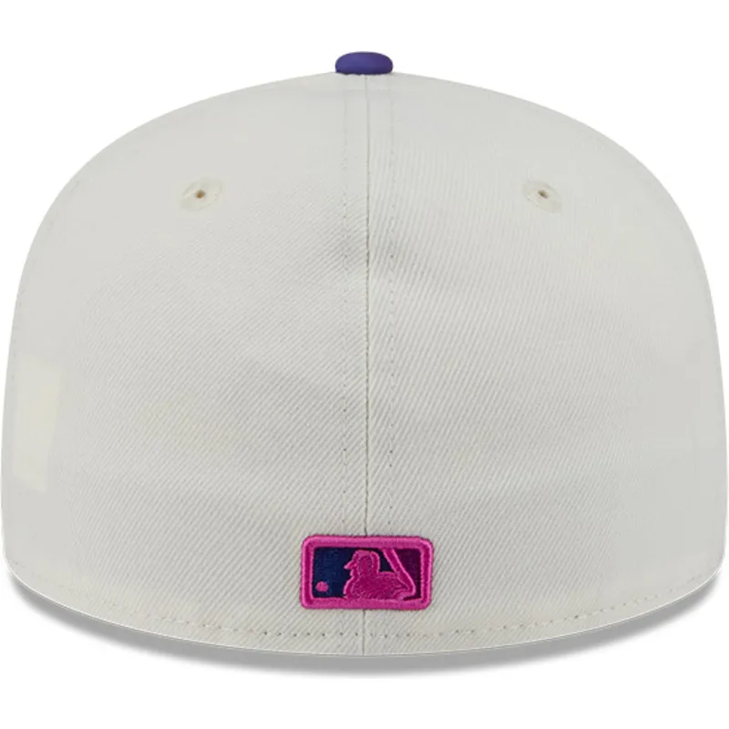 beige-und-violette-anliegende-flat-cap-59fifty-clr-dvlp-der-new-york-yankees-mlb-von-new-era