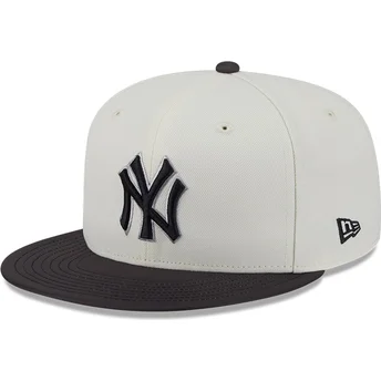 Beżowo-czarna dopasowana czapka z daszkiem 59FIFTY CLR DVLP New York Yankees MLB od New Era