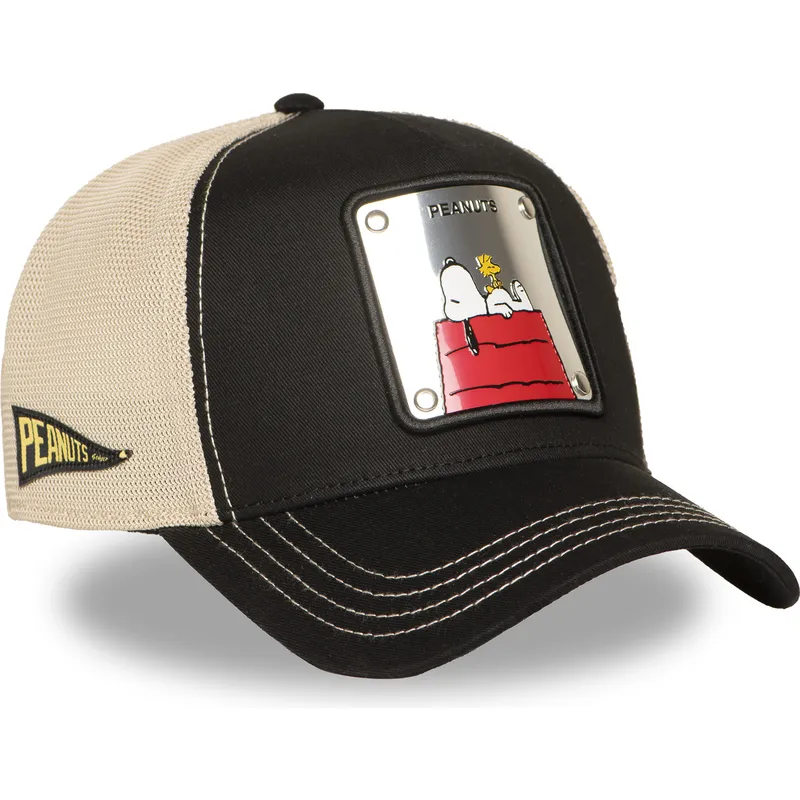 cepur-izliekta-truckeris-melns-snapback-pea6-naw6-snoopy-un-carlijs-brauns-zemesrieksti-no-capslab
