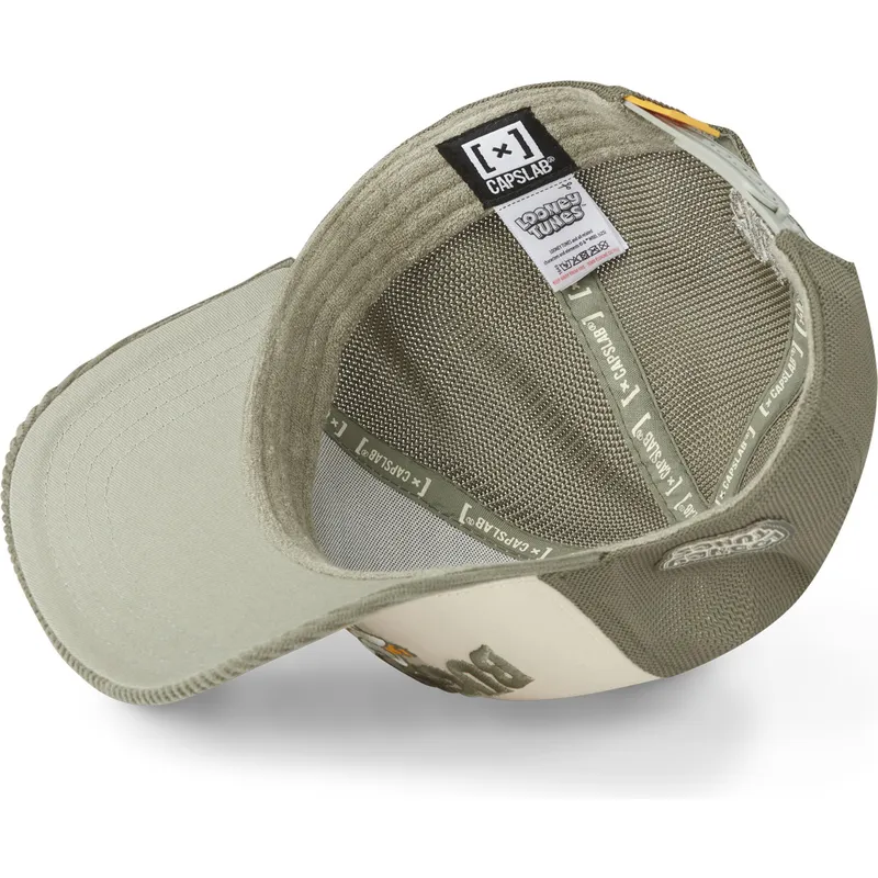 beige-und-grune-trucker-kappe-bugs-bunny-loo12-han-looney-tunes-von-capslab