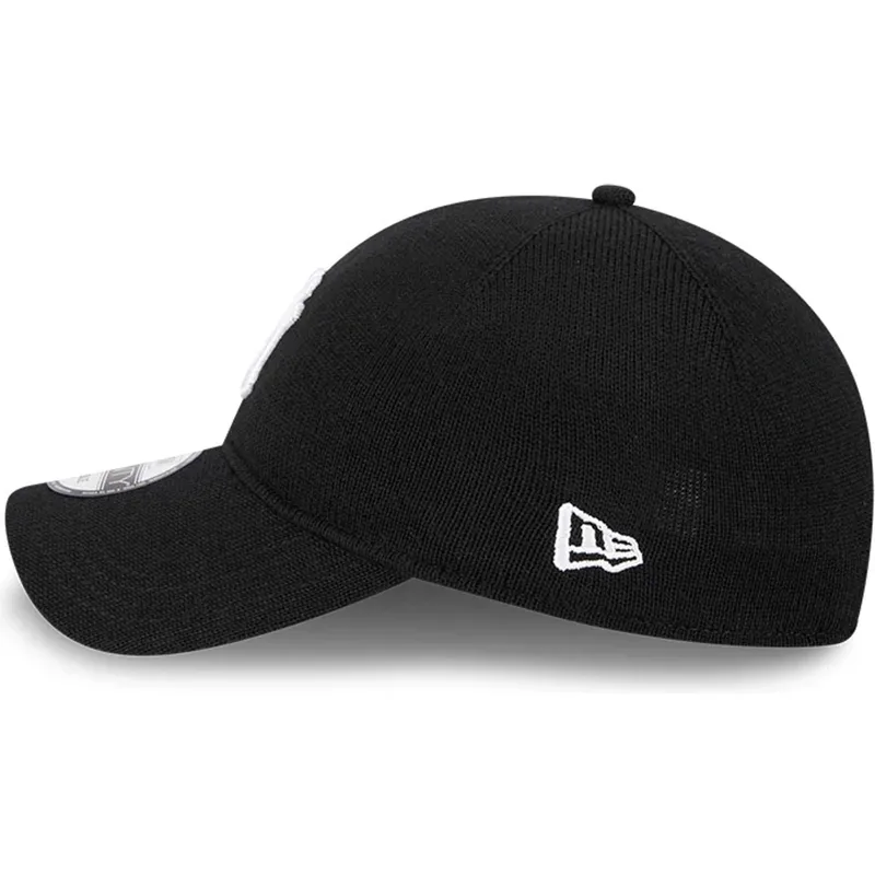 cepur-izliekta-melns-regulejama-lente-9twenty-merino-wool-yarn-no-new-york-yankees-mlb-no-new-era