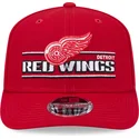 9seventy-stretch-snap-stated-snapback-kappe-mit-gebogenem-schirm-in-rot-der-detroit-red-wings-nhl-von-new-era