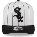 weisse-und-schwarze-gebogene-snapback-kappe-9fifty-a-frame-satin-pinstripe-der-chicago-white-sox-mlb-von-new-era