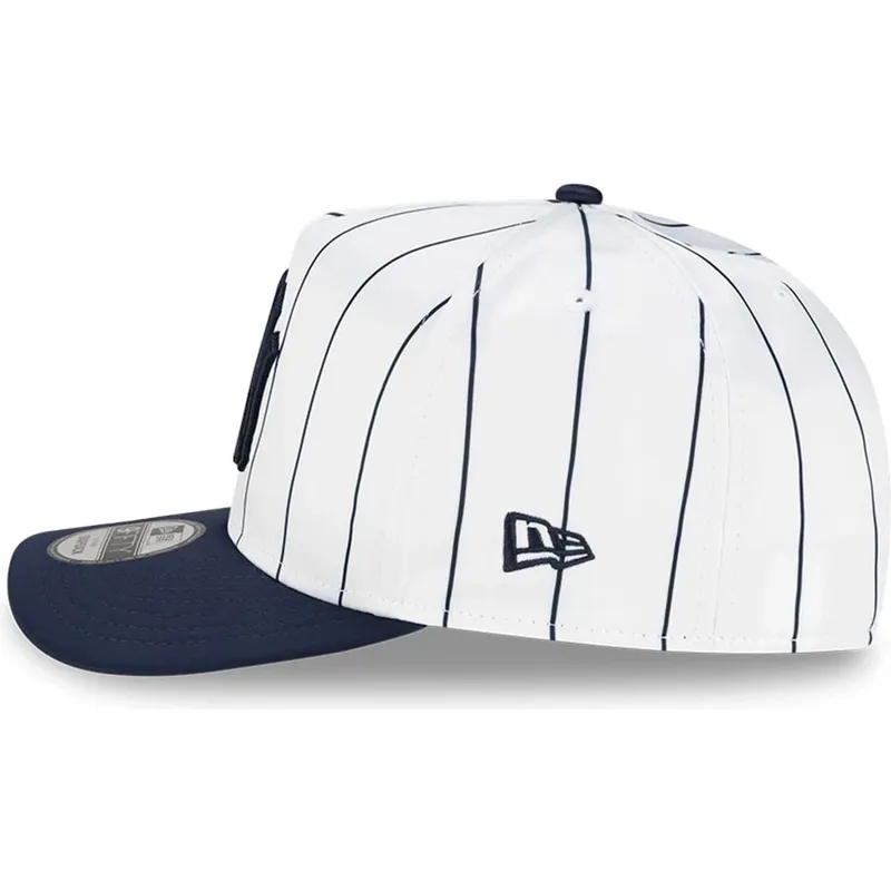 cepur-izliekta-balts-snapback-9fifty-a-frame-satin-pinstripe-no-new-york-yankees-mlb-no-new-era