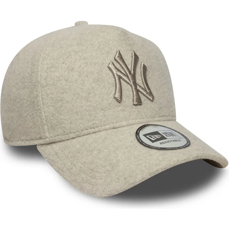 beige-bojd-keps-snapback-med-beige-logotyp-9forty-e-frame-melton-fran-new-york-yankees-mlb-av-new-era
