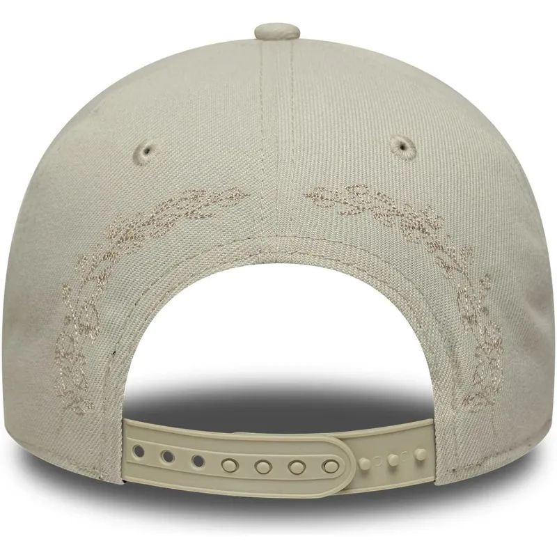bezowa-czapka-z-zakrzywionym-daszkiem-snapback-z-bezowym-logo-9forty-e-frame-tonal-icon-los-angeles-dodgers-mlb-new-era