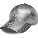 cepur-izliekta-sudraba-regulejams-plateada-9forty-metallic-no-new-york-yankees-mlb-no-new-era