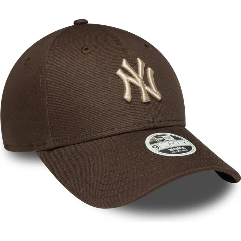 braune-gebogene-verstellbare-damenkappe-mit-beigem-logo-9forty-league-essential-der-new-york-yankees-mlb-von-new-era