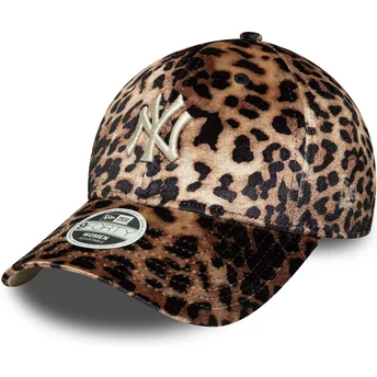 Cepur izliekta leopards regulējams 9FORTY Leo Velour no New York Yankees MLB no New Era