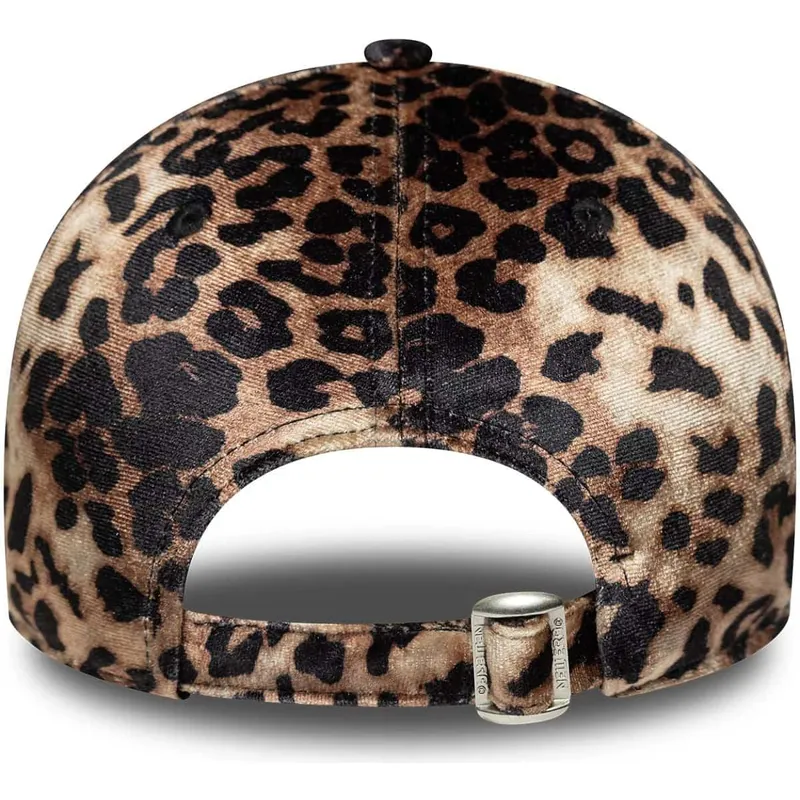 cepur-izliekta-leopards-regulejams-9forty-leo-velour-no-new-york-yankees-mlb-no-new-era