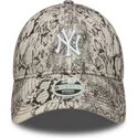 graue-verstellbare-curved-cap-fur-damen-9forty-snake-der-new-york-yankees-mlb-von-new-era