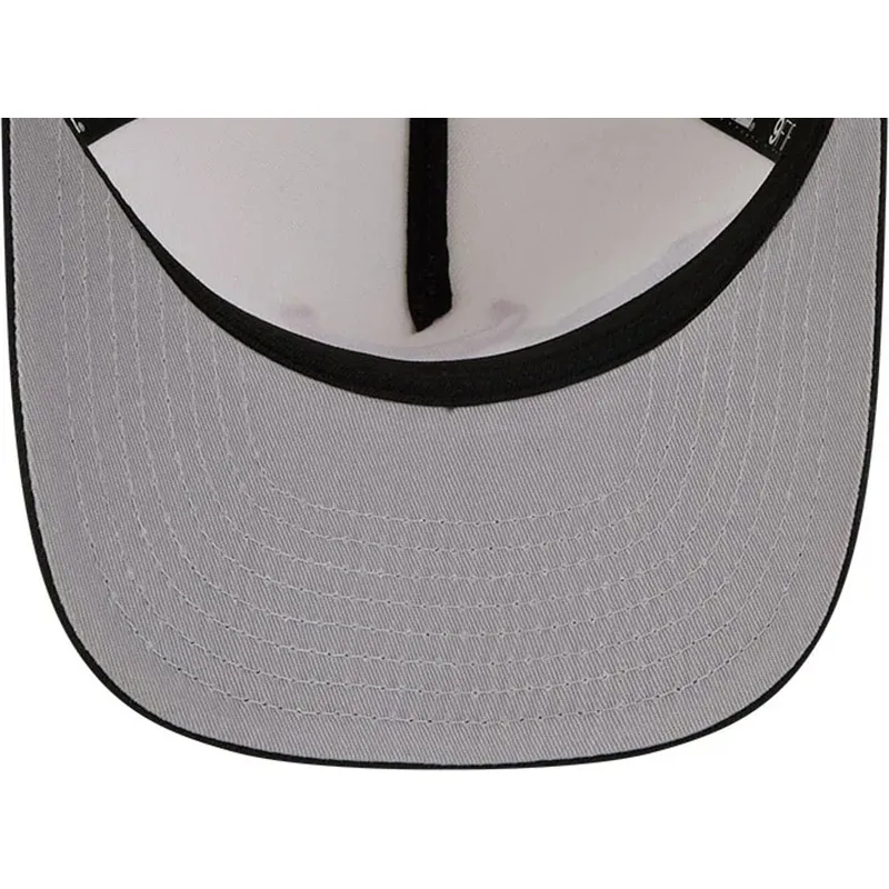 casquette-courbee-beige-et-noire-snapback-9fifty-a-frame-precurved-hardwood-classics-chicago-bulls-nba-new-era