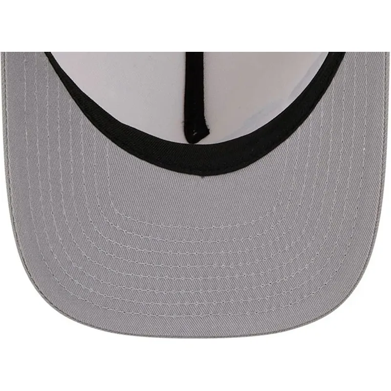 gorra-curva-beige-y-gris-snapback-9fifty-a-frame-precurved-hardwood-classics-de-san-antonio-spurs-nba-de-new-era