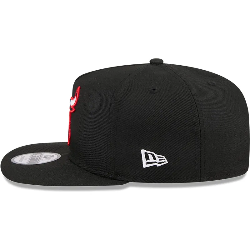 casquette-plate-noire-snapback-9fifty-a-frame-hardwood-classics-chicago-bulls-nba-new-era