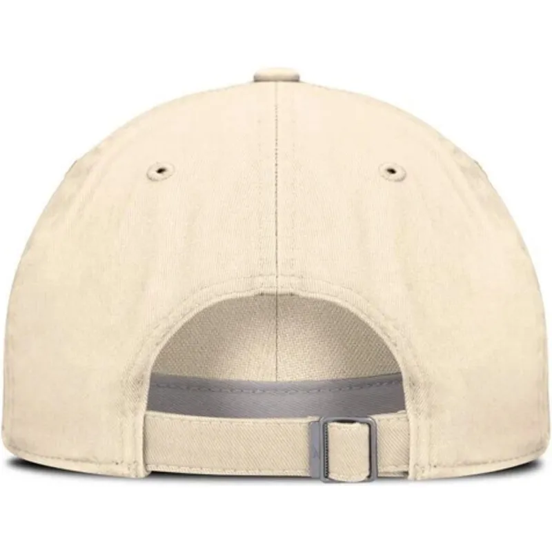 gorra-curva-beige-ajustable-club-unstructured-organic-cotton-de-new-york-yankees-mlb-de-nike