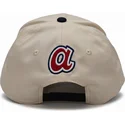 beige-och-svart-bojd-keps-snapback-rise-structured-fran-atlanta-braves-mlb-av-nike