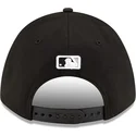 cepur-izliekta-melns-snapback-9forty-m-crown-player-replica-no-chicago-white-sox-mlb-no-new-era