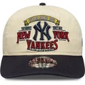 beige-und-marineblaue-verstellbare-curved-cap-19twenty-washed-graphic-der-new-york-yankees-mlb-von-new-era
