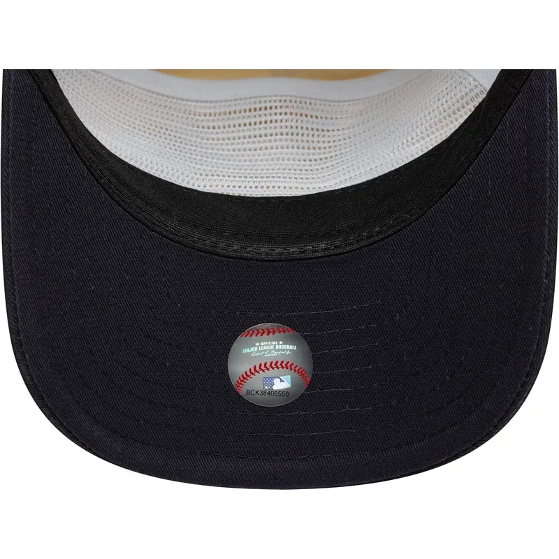 beige-und-marineblaue-verstellbare-curved-cap-19twenty-washed-graphic-der-new-york-yankees-mlb-von-new-era
