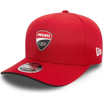 Röd kurvad keps snapback 9SEVENTY Stretch Snap Core från Ducati Motor MotoGP av New Era