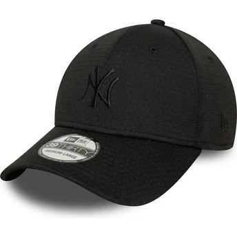 Cepur izliekta melns pieguļošs 39THIRTY Stretch Mesh no New York Yankees MLB no New Era