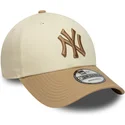 czapka-z-daszkiem-bezowo-brazowa-regulowana-z-brazowym-logo-9forty-colour-block-new-york-yankees-mlb-new-era