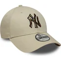 bojd-beige-justerbar-keps-9forty-camo-infill-fran-new-york-yankees-mlb-av-new-era