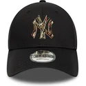 cepur-izliekta-melns-regulejams-9forty-camo-infill-no-new-york-yankees-mlb-no-new-era