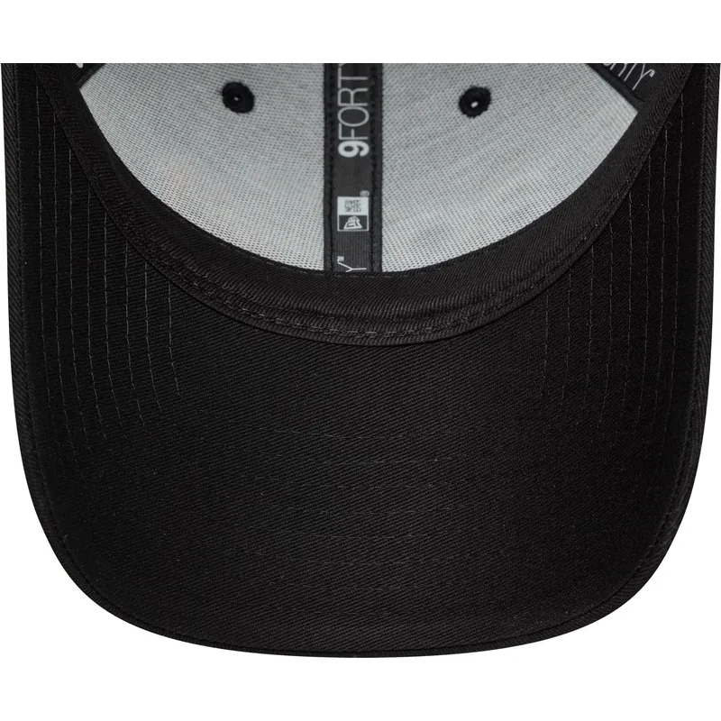 schwarze-verstellbare-curved-cap-9forty-wordmark-aprilia-piaggio-von-new-era