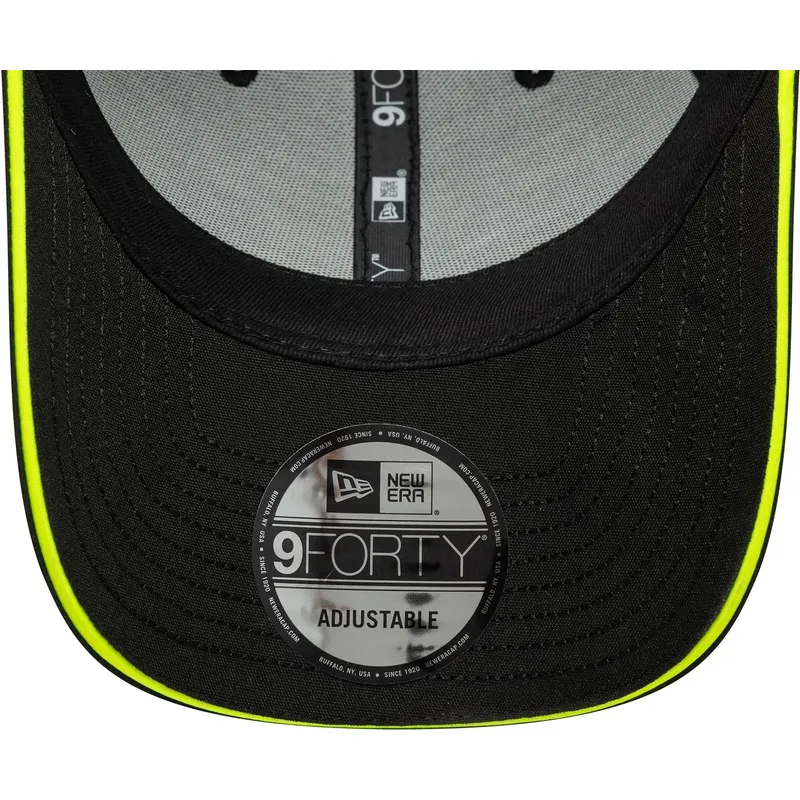 casquette-courbee-noire-ajustable-9forty-recycled-stripe-valentino-rossi-vr46-motogp-new-era