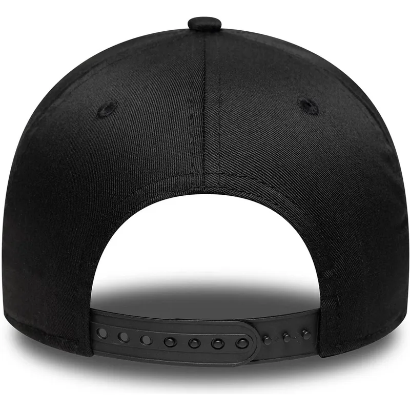 casquette-courbee-noire-snapback-9forty-e-frame-metallic-los-angeles-lakers-nba-new-era