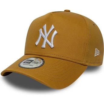 New Era Curved Brim 9FORTY E Frame League Essential New York Yankees MLB Brown Snapback Cap