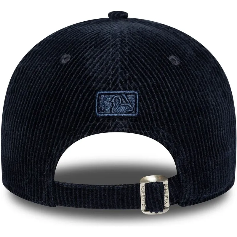cepur-izliekta-tumsi-zils-regulejams-9forty-m-crown-cord-no-new-york-yankees-mlb-no-new-era