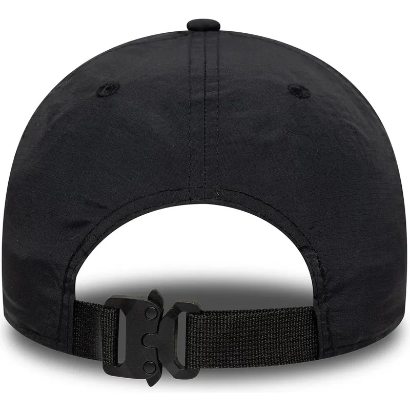 cap-izliekta-black-adjustable-strap-9forty-m-crown-no-new-era