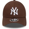 new-era-curved-brim-9forty-m-crown-new-york-yankees-mlb-brown-snapback-cap